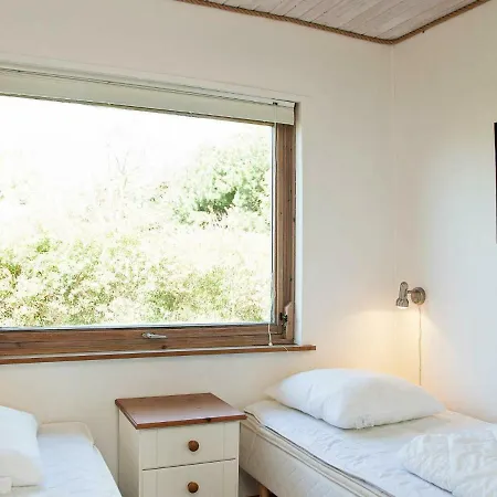 Three-bedroom Holiday In Nakskov 2 *